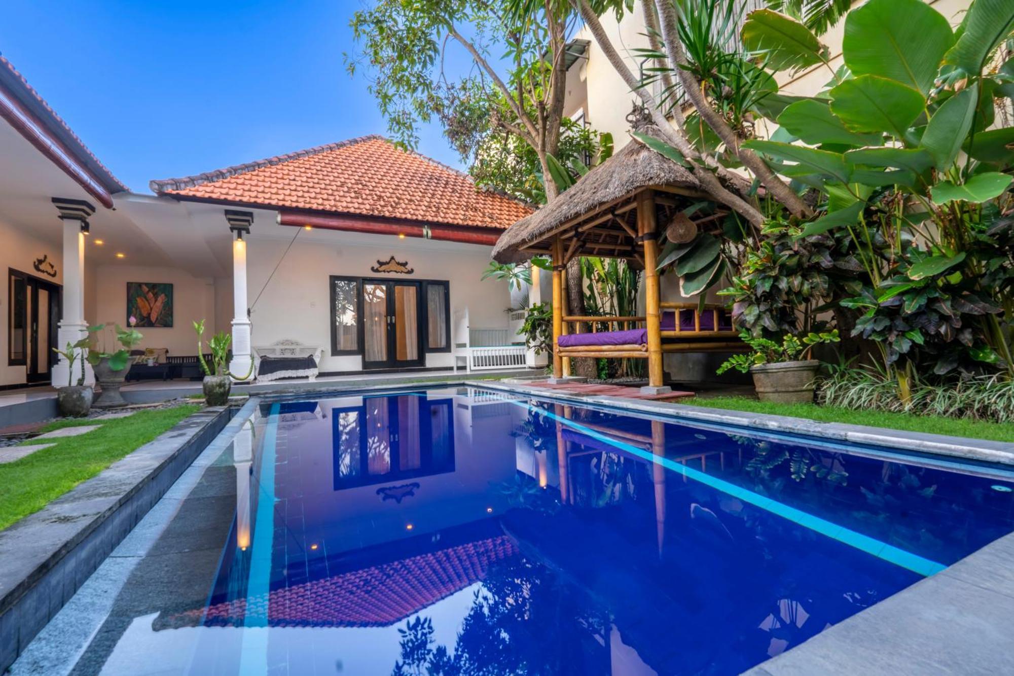Walking To The Beach At Omahati Villa Canggu Exteriör bild